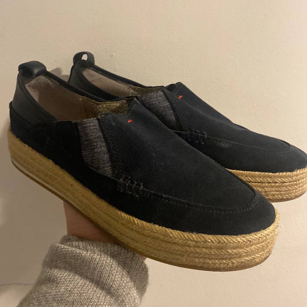 Ellen Generes Slip on